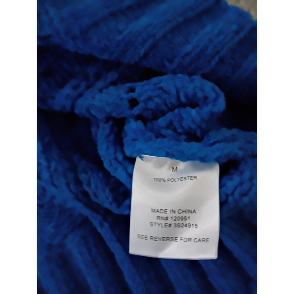 Pink Rose NWT Vibrant Stylish Cropped Knit Sweater Blue Cable Texture M - Picture 8 of 9
